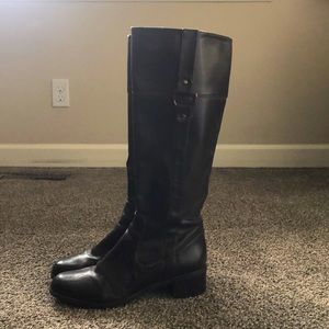 Brown leather bandolino boots size 8